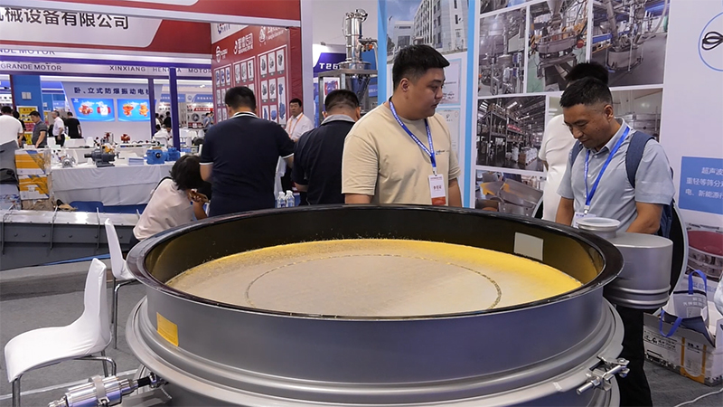 新乡县共有振动设备生产企业334家配套生产企业110余家